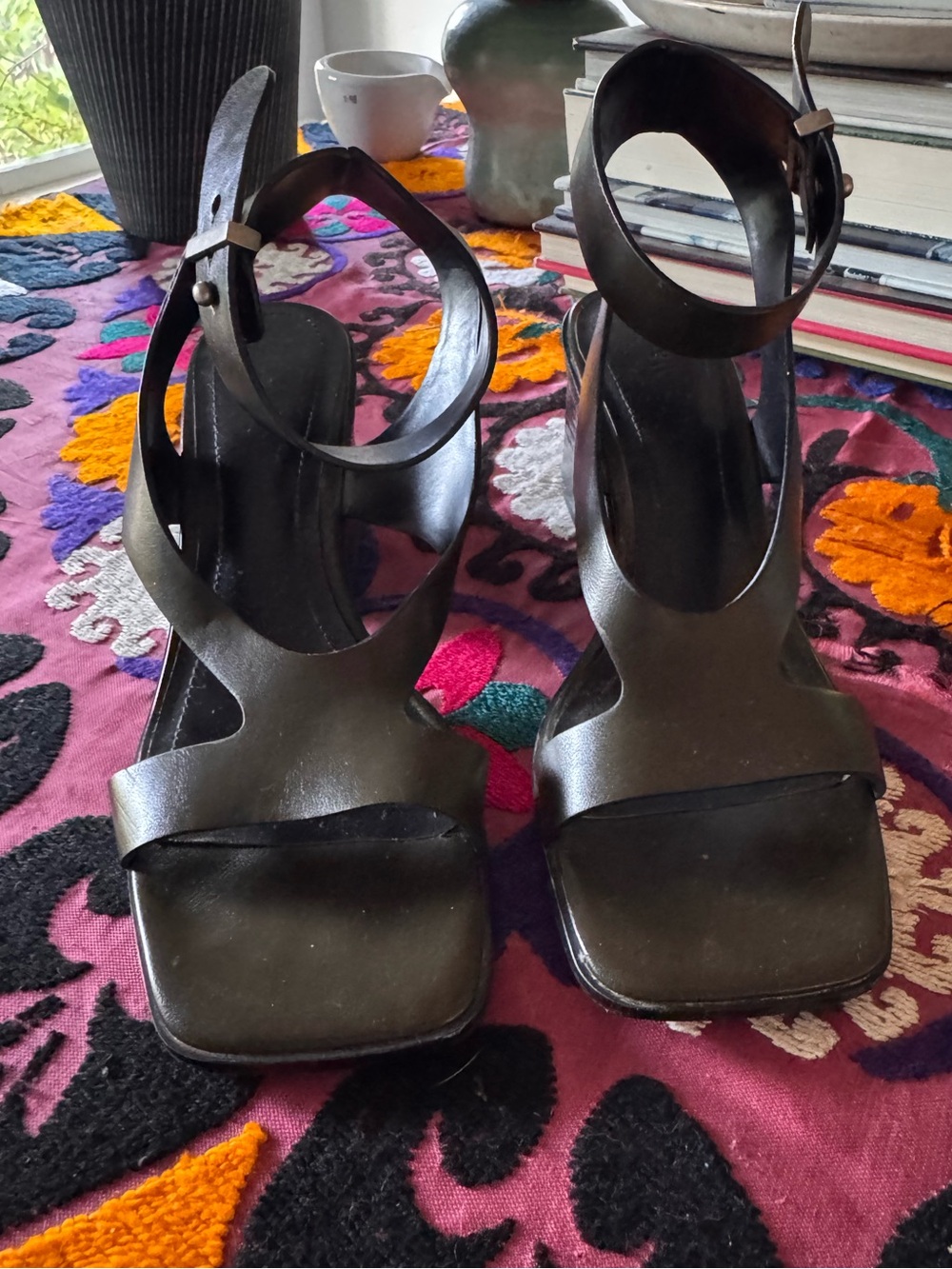 ZARA Strappy Block-Heel Sandals in Olive Green